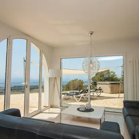 Villa Dali Holiday home